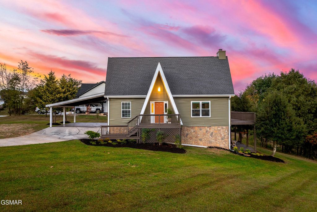 836 River Cliff Drive, Kodak, TN 37764