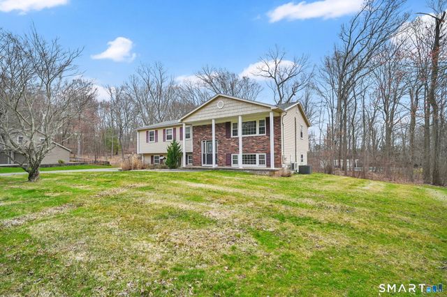 5 Lost Brook Lane, Wallingford, CT 06492