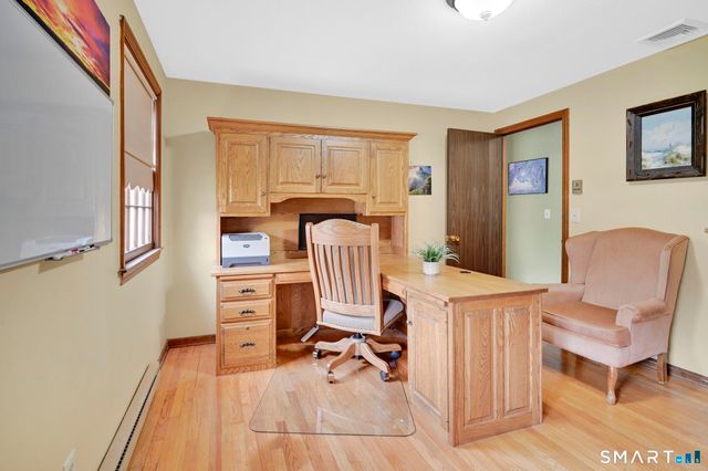 5 Lost Brook Lane, Wallingford, CT 06492