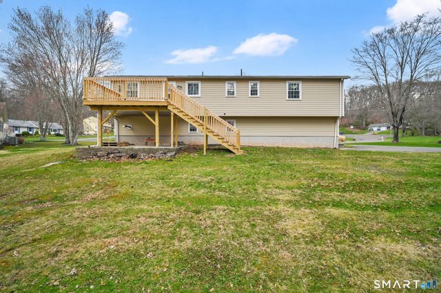 5 Lost Brook Lane, Wallingford, CT 06492