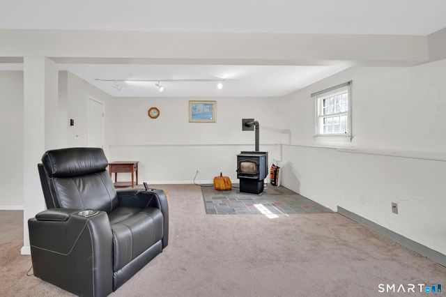 5 Lost Brook Lane, Wallingford, CT 06492