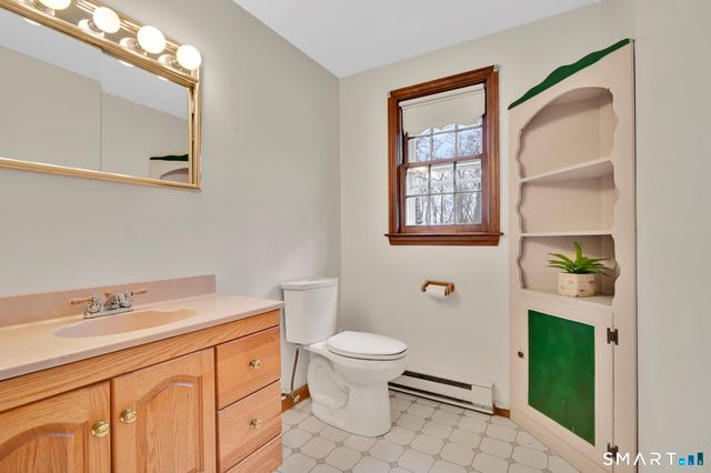 5 Lost Brook Lane, Wallingford, CT 06492