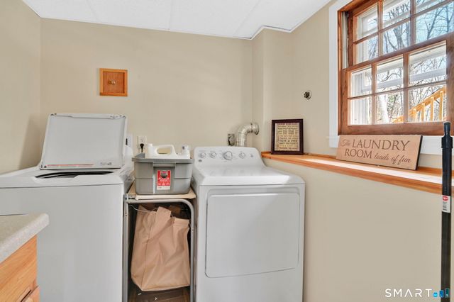 5 Lost Brook Lane, Wallingford, CT 06492