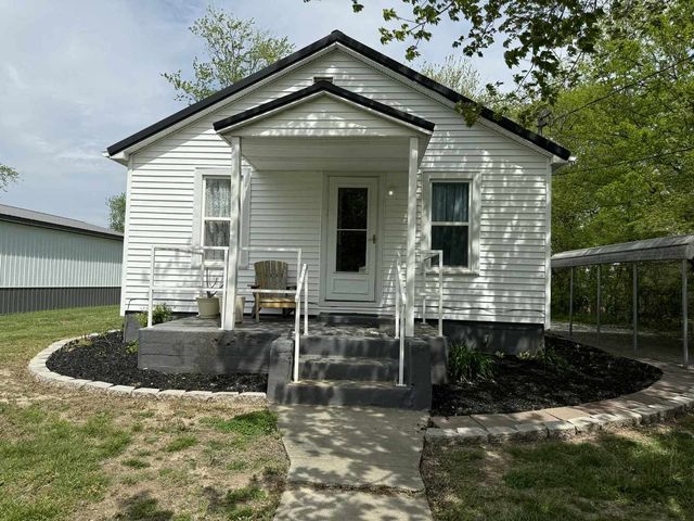 1304 W Benton Street