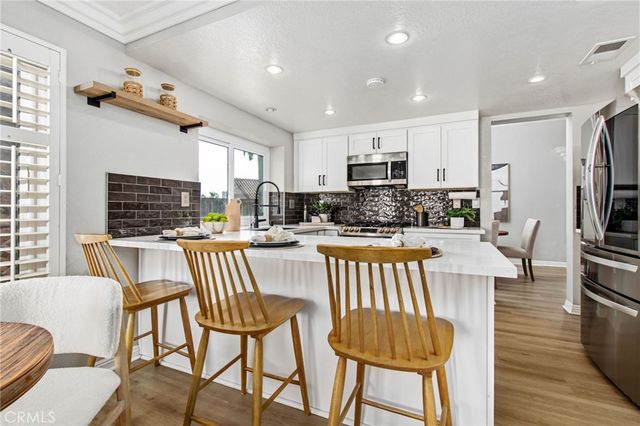 27591 Dandelion Court, Temecula, CA 92591
