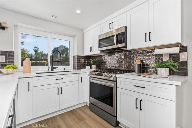 27591 Dandelion Court, Temecula, CA 92591