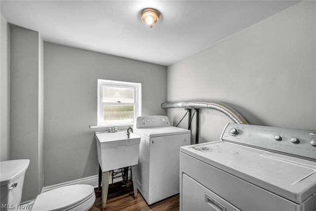 54 Brown Street, Barberton, OH 44203