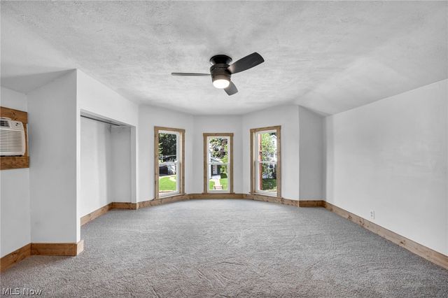 54 Brown Street, Barberton, OH 44203
