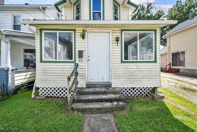 54 Brown Street, Barberton, OH 44203
