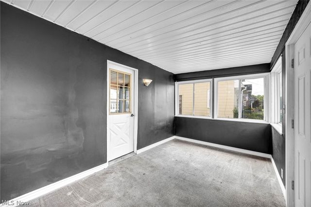 54 Brown Street, Barberton, OH 44203
