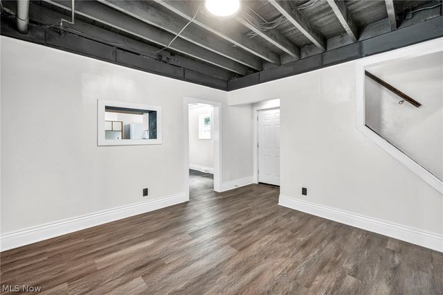 54 Brown Street, Barberton, OH 44203