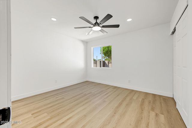 5640 W HIGHLAND Avenue, Phoenix, AZ 85031