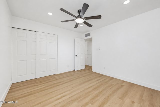 5640 W HIGHLAND Avenue, Phoenix, AZ 85031
