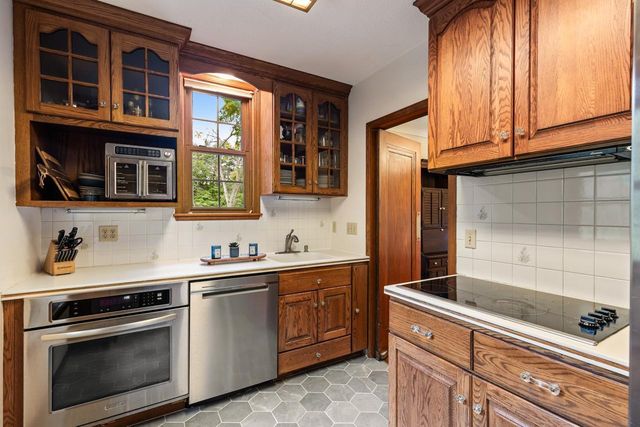 15108 Excelsior Boulevard, Minnetonka, MN 55345