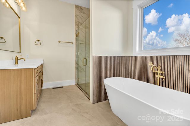 63 Horizon Way, Alexander, NC 28701