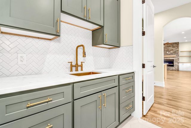 63 Horizon Way, Alexander, NC 28701