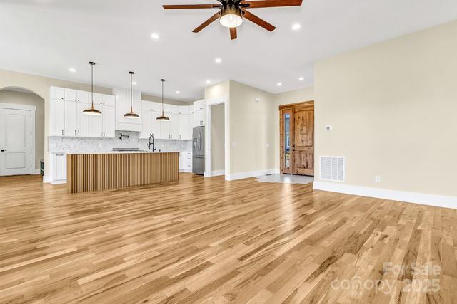 63 Horizon Way, Alexander, NC 28701