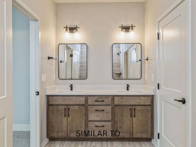 913 Campus Court NE, Bondurant, IA 50035