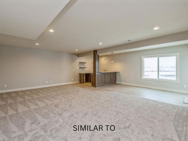 913 Campus Court NE, Bondurant, IA 50035