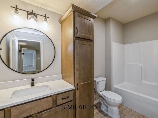 913 Campus Court NE, Bondurant, IA 50035