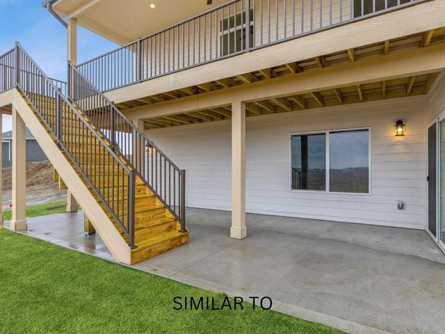913 Campus Court NE, Bondurant, IA 50035