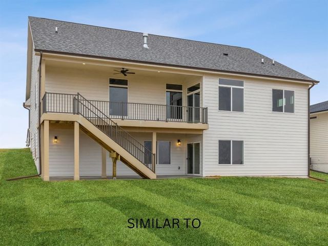 913 Campus Court NE, Bondurant, IA 50035