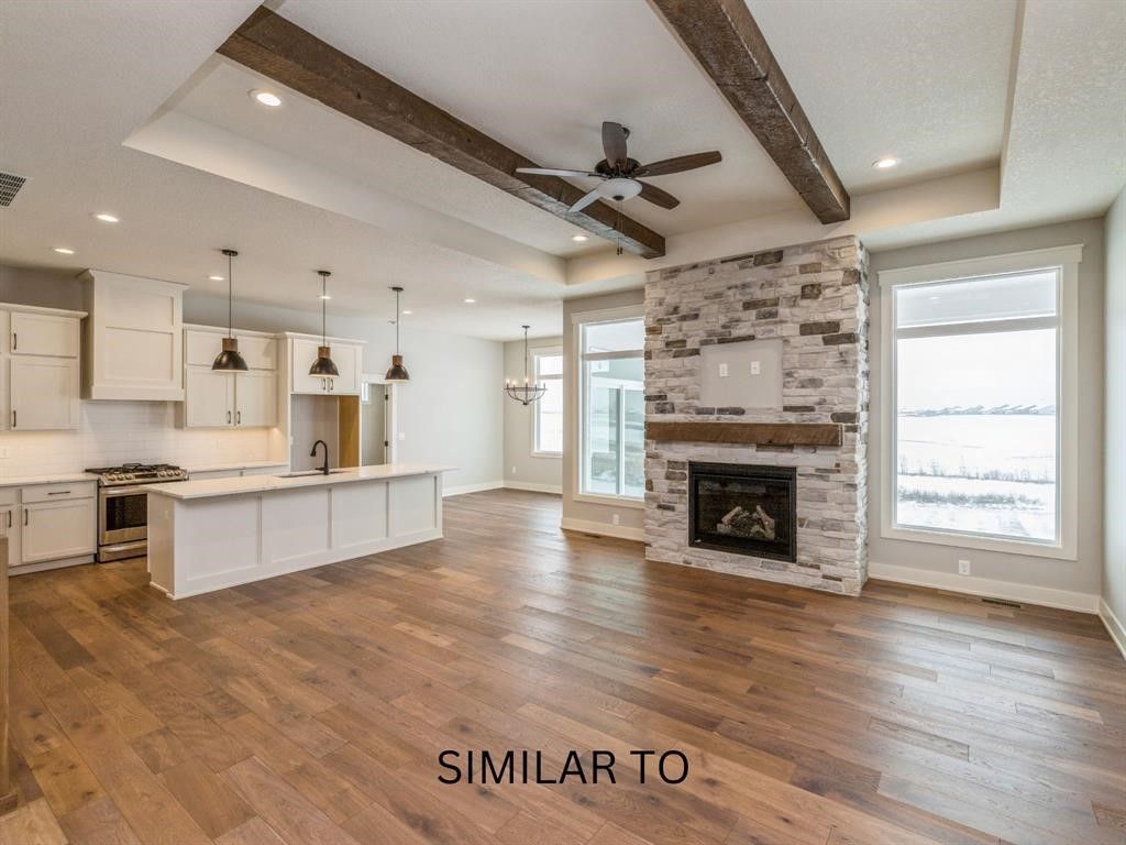 913 Campus Court NE, Bondurant, IA 50035