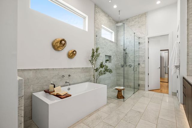 909 Cypress Grove DR, Austin, TX 78732