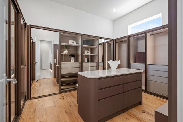 909 Cypress Grove DR, Austin, TX 78732