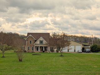 3021 Seven Mile Ferry Rd, Clarksville, TN 37040