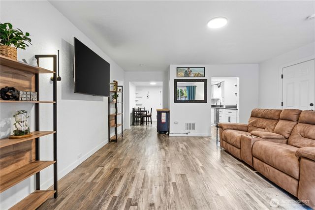 507 Violet Meadow Street S, Tacoma, WA 98444