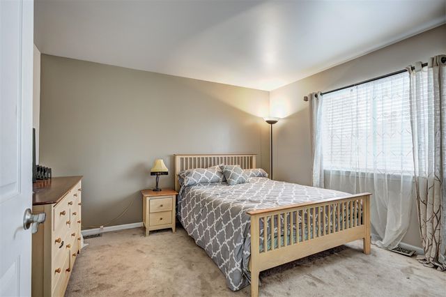 9551 Falmouth Drive, Ypsilanti, MI 48197