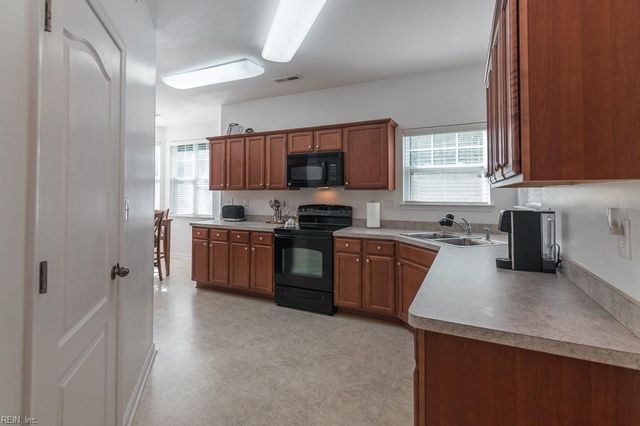 713 Windy Way Unit 102, Newport News, VA 23602
