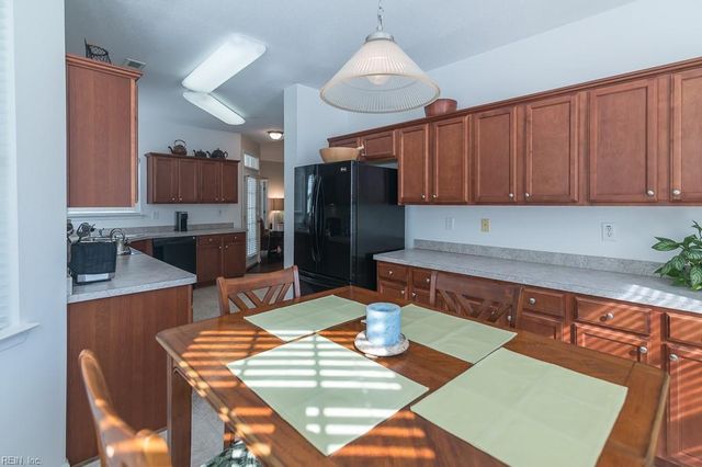 713 Windy Way Unit 102, Newport News, VA 23602