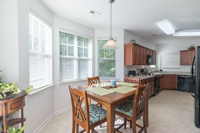 713 Windy Way Unit 102, Newport News, VA 23602