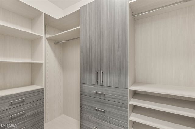 1817 WINCANTON Drive, Las Vegas, NV 89134