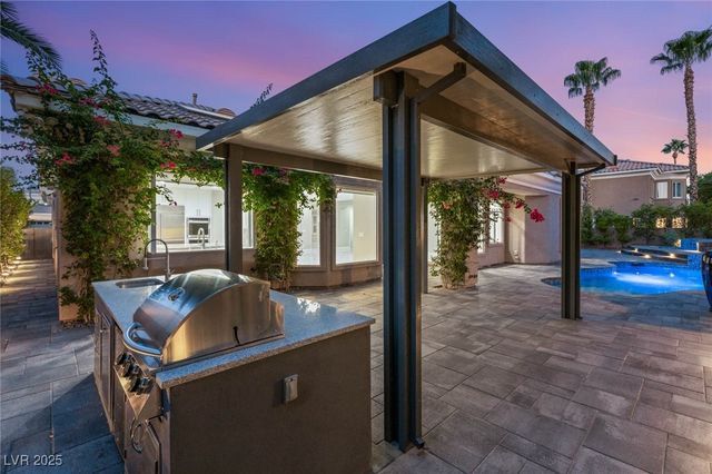 1817 WINCANTON Drive, Las Vegas, NV 89134