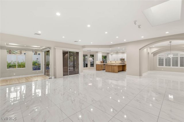 1817 WINCANTON Drive, Las Vegas, NV 89134