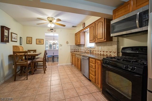 37 Mapes Ave, Nutley Twp., NJ 07110