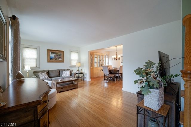 37 Mapes Ave, Nutley Twp., NJ 07110