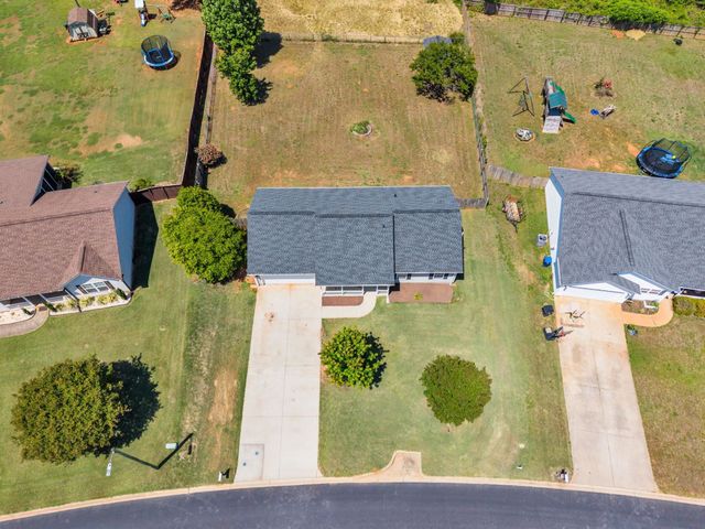 331 Bright Farm Road, Duncan, SC 29334