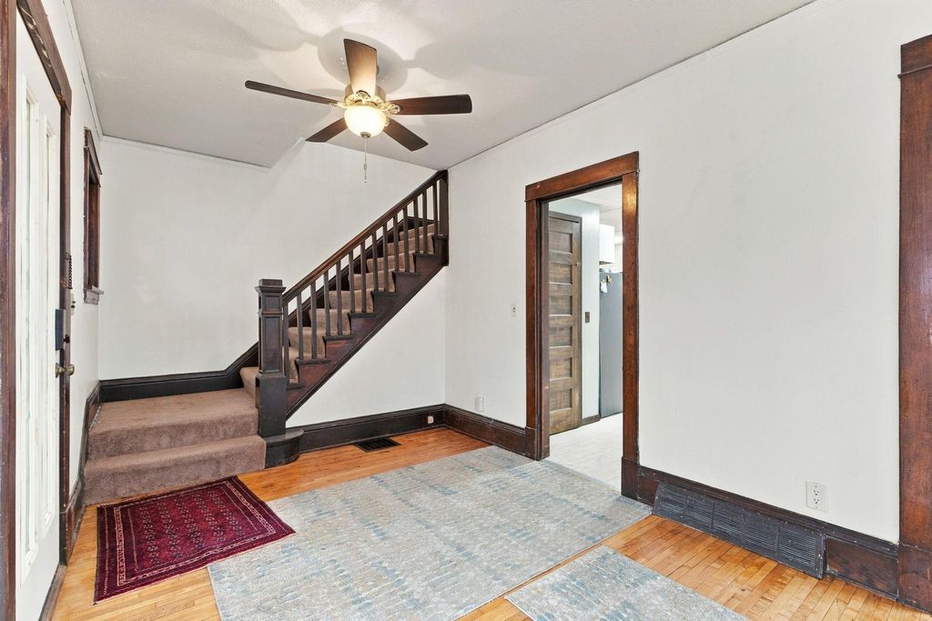 1315 19th Avenue NE, Minneapolis, MN 55418 — photo 2