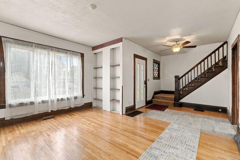 1315 19th Avenue NE, Minneapolis, MN 55418 — photo 3