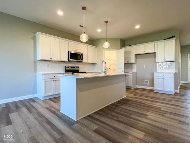 6621 12 Oaks Drive, Anderson, IN 46013