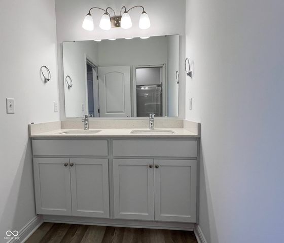 6621 12 Oaks Drive, Anderson, IN 46013