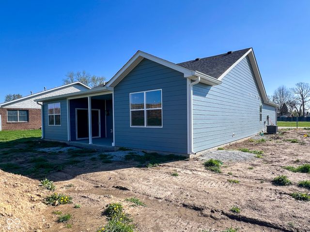 6621 12 Oaks Drive, Anderson, IN 46013