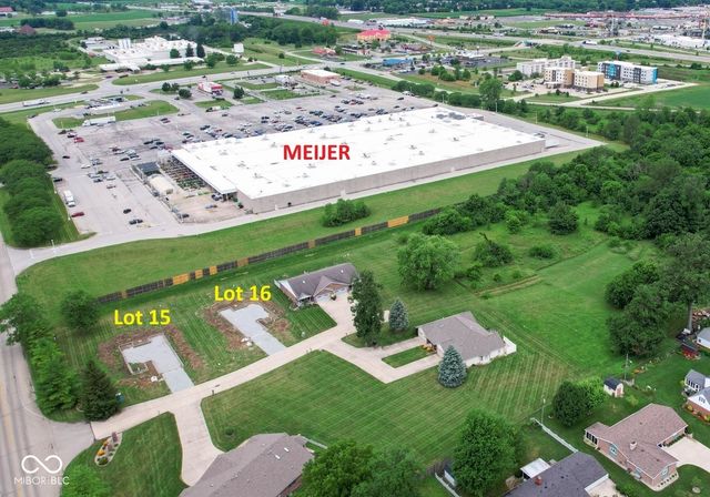 6621 12 Oaks Drive, Anderson, IN 46013