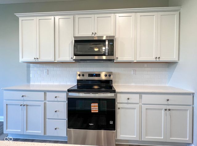 6621 12 Oaks Drive, Anderson, IN 46013