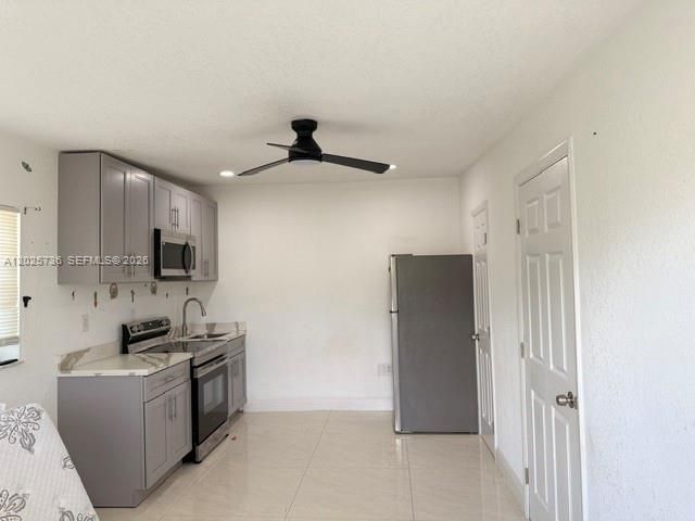 19521 NW 1st Ct, Miami Gardens, FL 33169