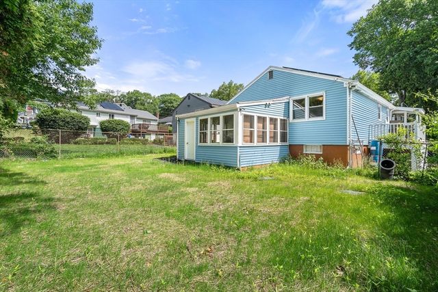 2 Canaan St, Boston, MA 02126